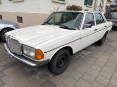 Mercedes-Benz 230 E (183’820 km)