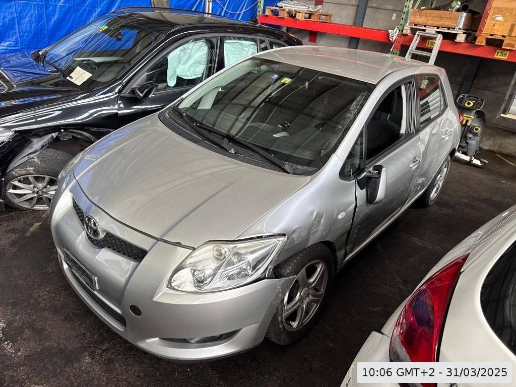 TOYOTA Auris 2.0 D-4D Linea Sol, 126 PS