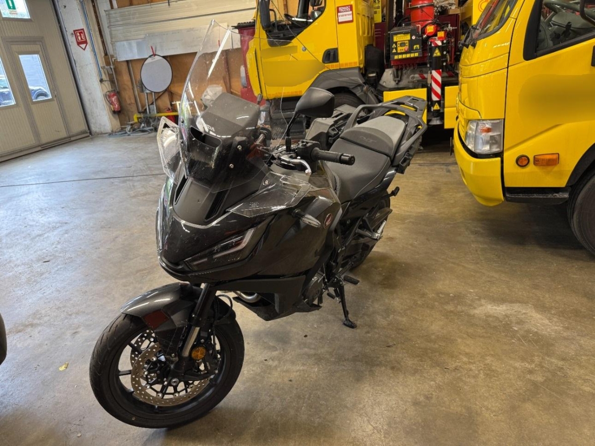 HONDA NT 1100, 102 PS