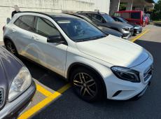 MERCEDES-BENZ GLA 200 Night Star, 156 PS