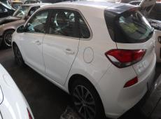 HYUNDAI i30 1.6 CRDi Amplia, 136 PS