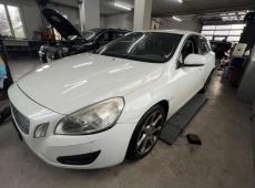 Volvo V60 (273’200 km)
