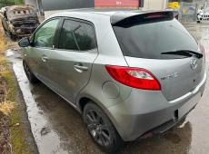 MAZDA 2 1.3i 16V Confort, 75 PS