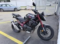 Honda CB750 Hornet (4’000 km)