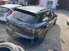 PORSCHE Cayenne, 340 PS