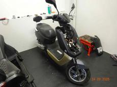 NEXT 7I E ROLLER SCHWARZ/GOLD ID 447408