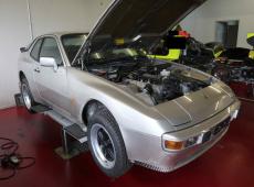 PORSCHE 944 ID 447671