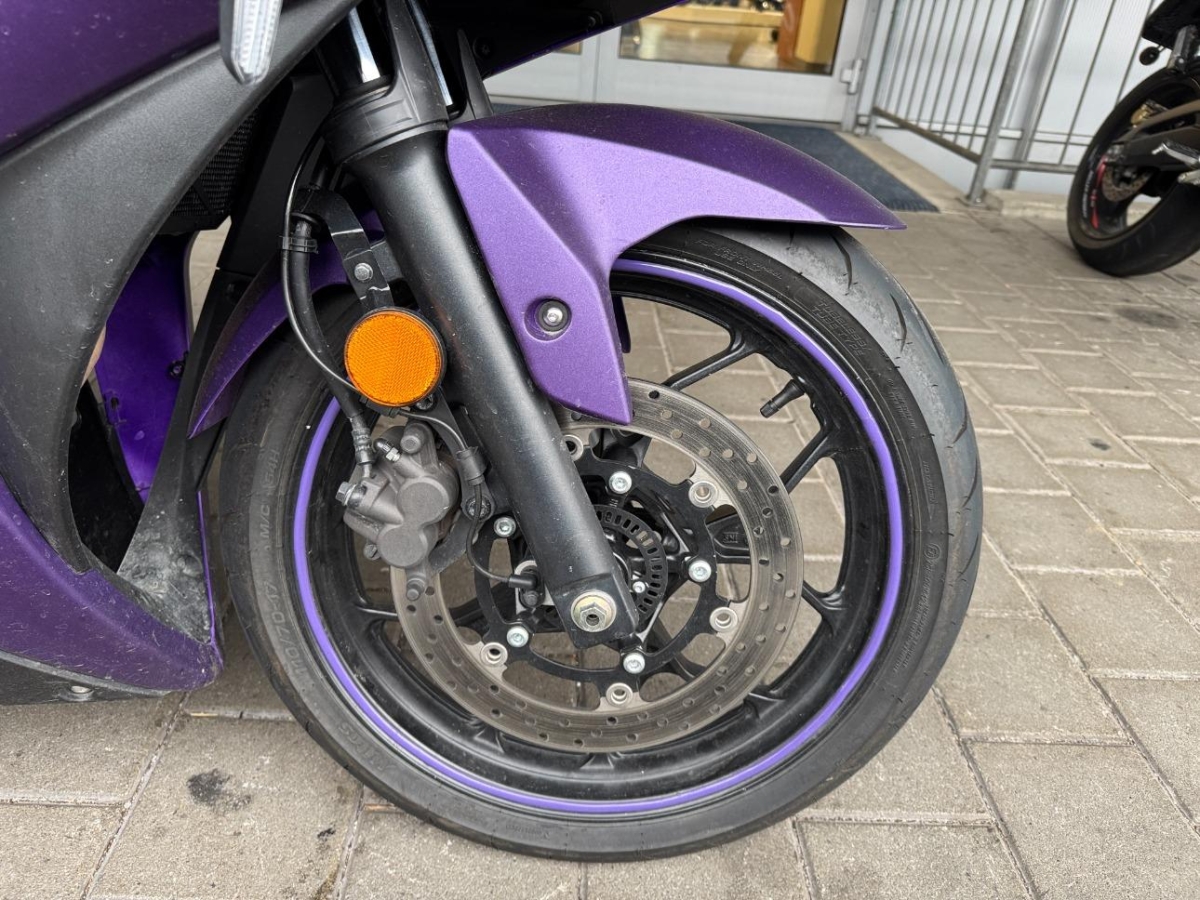 T16