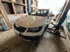 Skoda Superb Combi (246212 km)