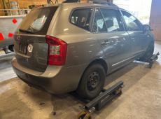 Kia Carens (210000 km)