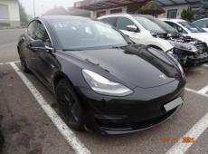Tesla Model 3 (128347 km)