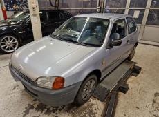 Toyota Starlet 1.3 16V ID 453040