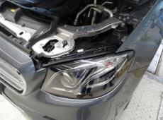 Mercedes E-Klasse (1 km)