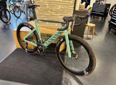 Canyon AeroAd CF SLX – Ultegra Disc ID 455308