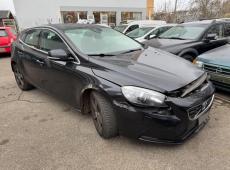 VOLVO V40 D3 Momentum, 150 PS