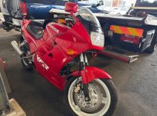 Honda VFR 750 F J/K (34447 km)