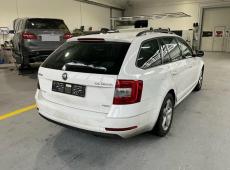 Skoda Octavia Combi (198449 km)