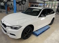 BMW 320i ID 456591