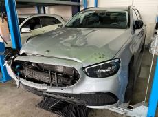 Mercedes-Benz E (120018 km)