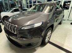Jeep Cherokee (186087 km)