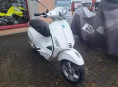 Piaggio Vespa 125 Primavera 3V (8995 km)
