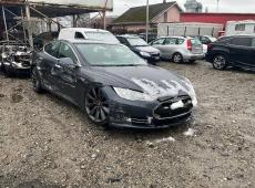 TESLA Model S 85 D Performance, 772 PS