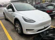 Tesla Model Y (17335 km)