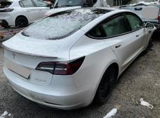 Tesla Model 3 (104838 km)