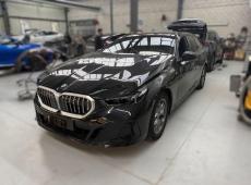 BMW 5er Serie G61 DIESEL Touring 520d xDrive 48V Touring M 2.0, 197 PS