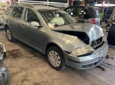 Skoda Octavia Combi (217975 km)