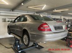 MERCEDES-BENZ E 320 CDI Elégance Automatic, 204 PS