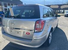 Opel Astra H Caravan (323484 km)