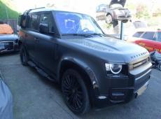 Land Rover Defender (135990 km)