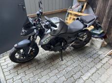 Honda CB750 Hornet (21277 km)
