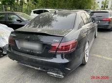 Mercedes-Benz E-Klasse E 63 AMG S 4MATIC Brabus 700 5.5, 585 PS