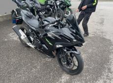 KAWASAKI Ninja 500 KAWASAKI Ninja 500 (9000 km)