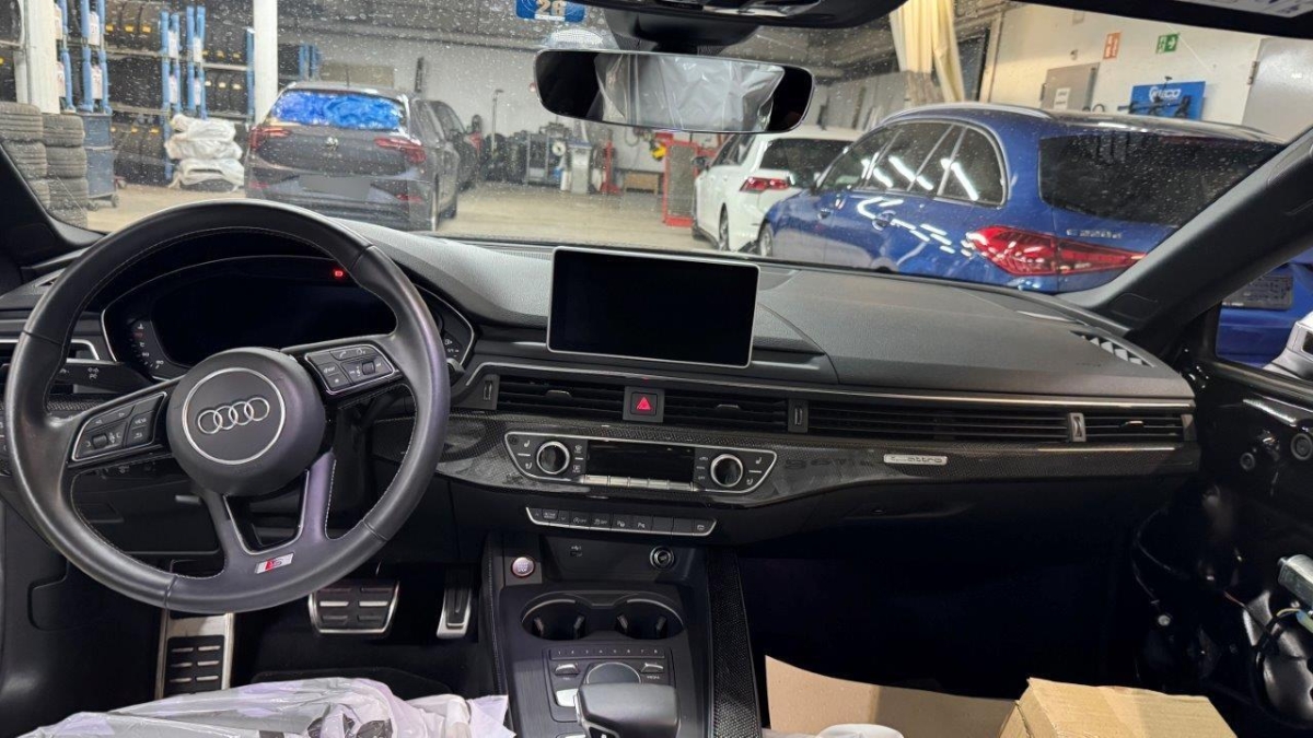 T8