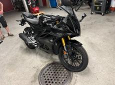 Yamaha YZF (3190 km)