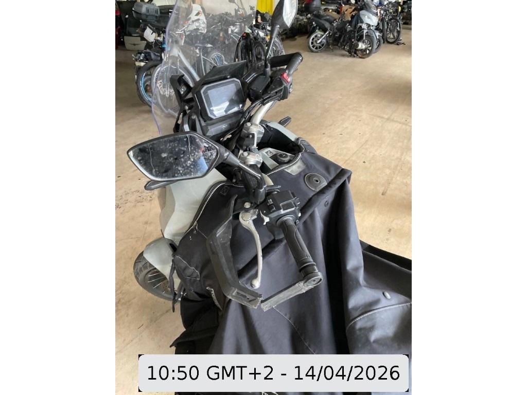 T9