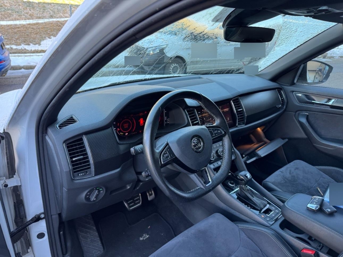 T10
