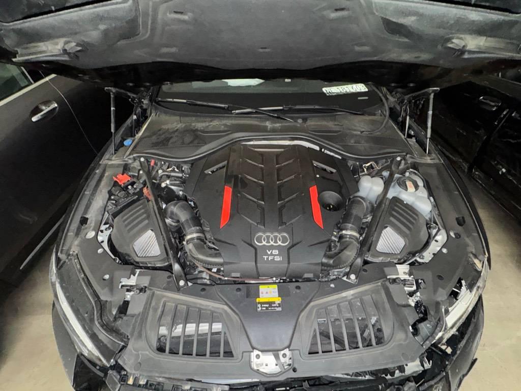 T9