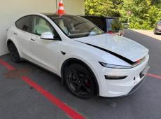Tesla Model Y (23048 km)