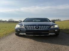 Mercedes Benz ML300CDI ID 468140