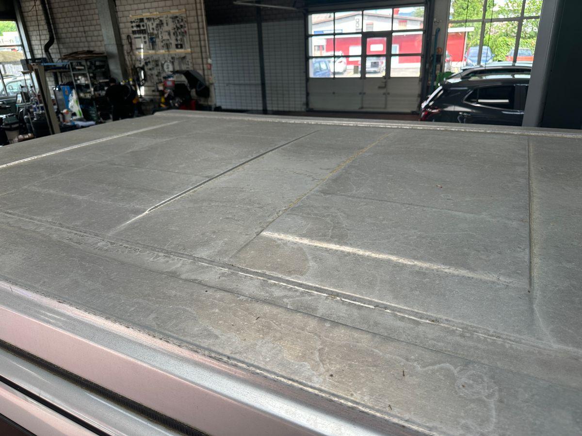 T10