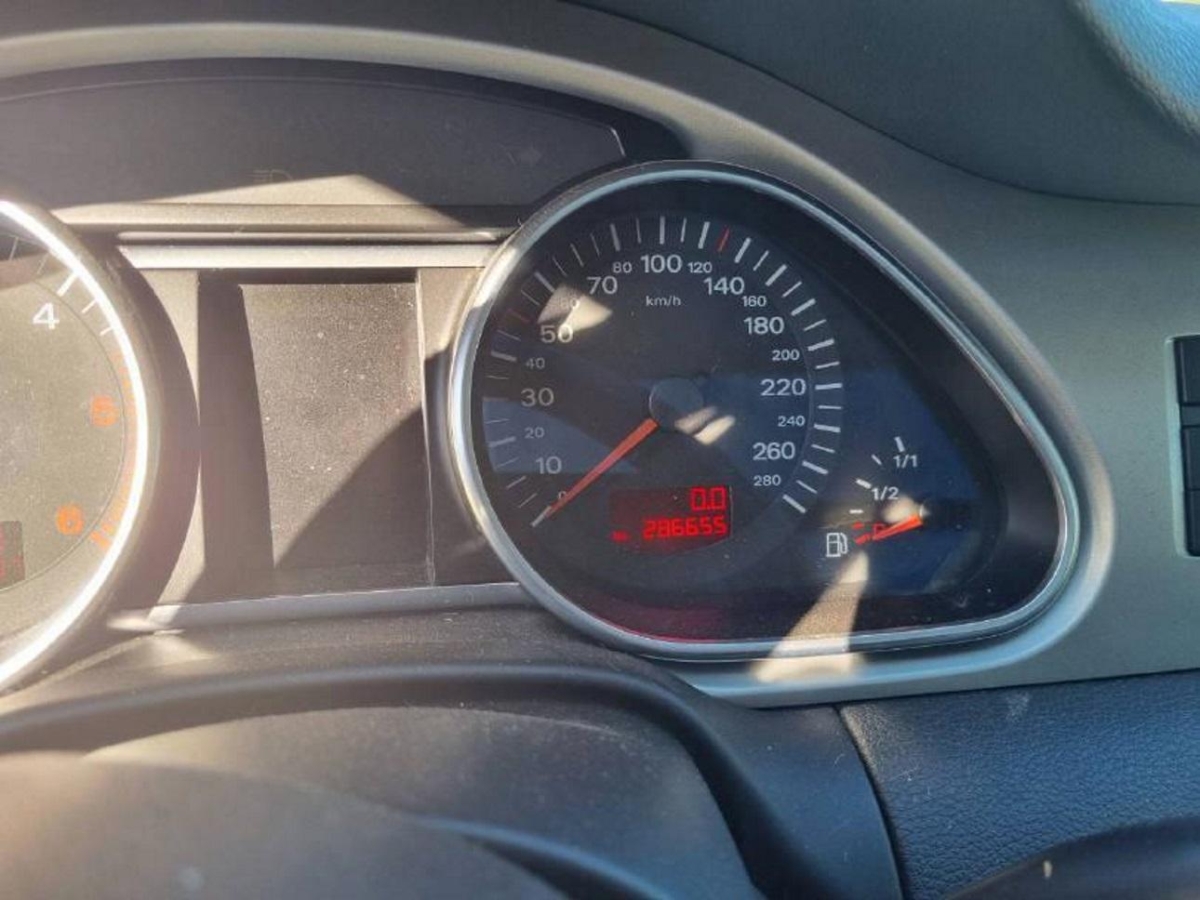 T10