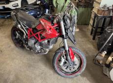 Ducati 796 Hypermotard 796 ID 470682