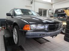 BMW 323i Coupé ID 471098
