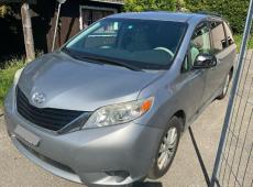 Toyota Sienna (341371 km)