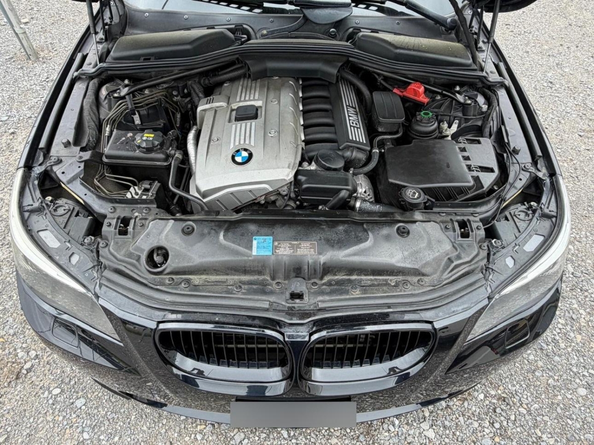 T9