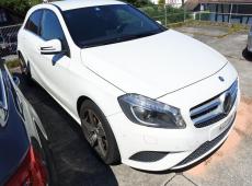 MERCEDES-BENZ A 180 A-KLASSE BENZIN W176 ID 471342